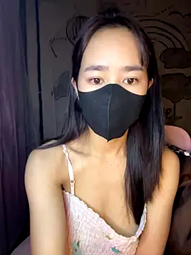 TiNa 04 online show from November 17, 2025, 11:20 pm