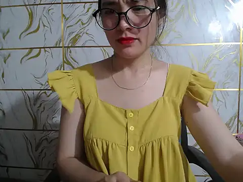 Snapshot of Lyzizi_lovely09 chatting on June 25, 2026, 5:23 am Lyzizi lovely09 online show from June 25, 2026, 5:23 am