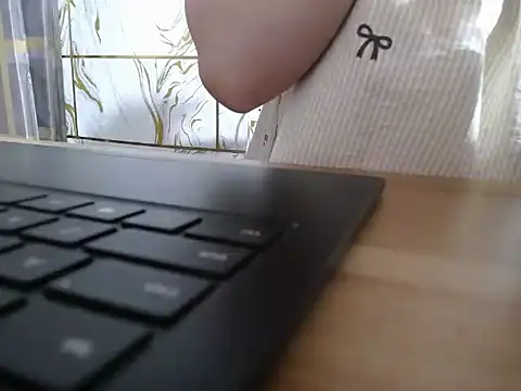 Lyzizi lovely09 online show from April 3, 2026, 2:12 pm