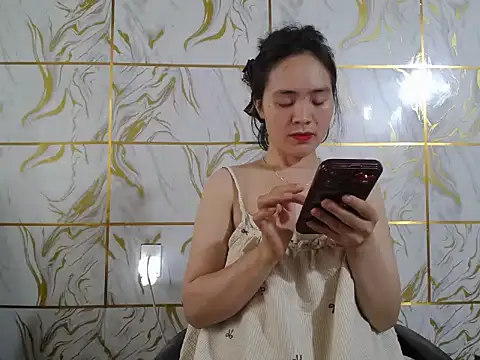 Lyzizi lovely09 online show from April 4, 2026, 2:18 am