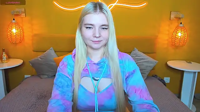 RuthBryant online show from November 9, 2025, 12:36 am