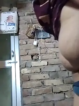 rani8008 online show from November 11, 2025, 6:19 am