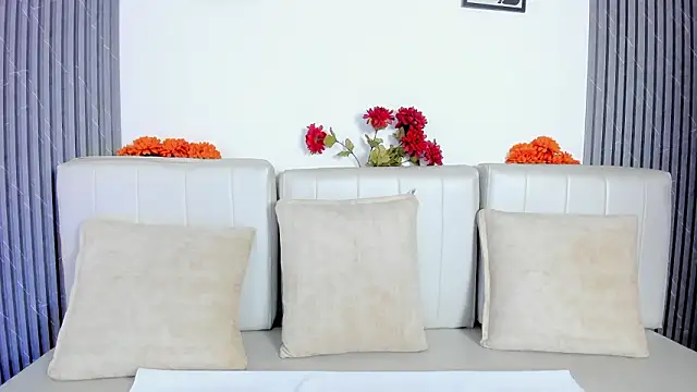 Yumii sweetgirl online show from March 12, 2026, 8:35 pm