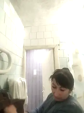 Snapshot of Funny_Karina chatting on January 13, 2026, 1:59 pm Funny Karina online show from January 13, 2026, 1:59 pm