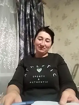 Snapshot of Funny_Karina chatting on November 28, 2025, 5:02 pm Funny Karina online show from November 28, 2025, 5:02 pm