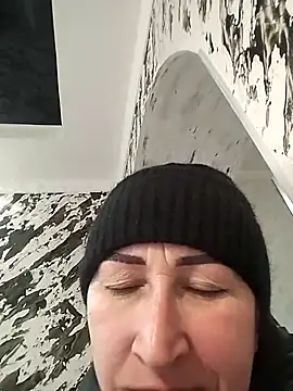 Snapshot of Funny_Karina chatting on February 25, 2026, 11:21 am Funny Karina online show from February 25, 2026, 11:21 am