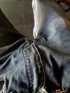 Snapshot of tyteo1010 chatting on March 1, 2026, 4:01 am tyteo1010 online show from March 1, 2026, 4:01 am