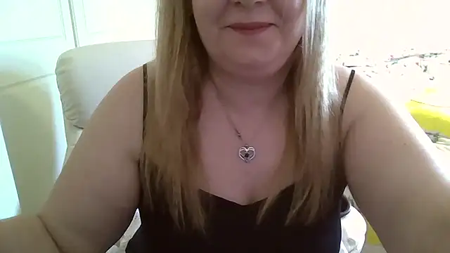 arianamodel4you online show from November 6, 2025, 11:25 am