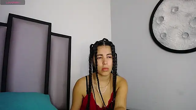 Lucy-23 online show from November 22, 2025, 4:22 am