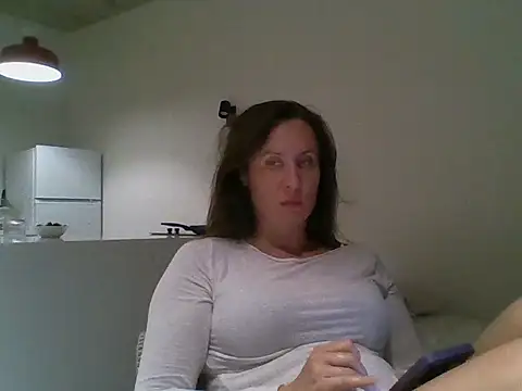 Snapshot of ALICAINWONDERLAND chatting on October 1, 2025, 4:55 pm ALICAINWONDERLAND online show from October 1, 2025, 4:55 pm