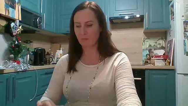 ALICAINWONDERLAND online show from January 6, 2026, 5:50 pm