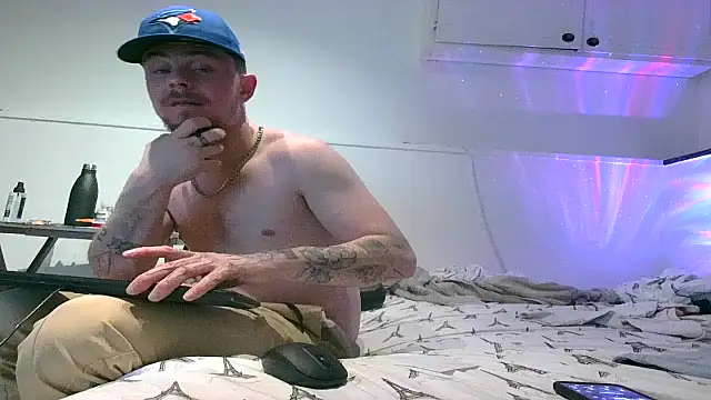 Snapshot of youngblondetwink chatting on February 26, 2026, 8:03 am youngblondetwink online show from February 26, 2026, 8:03 am