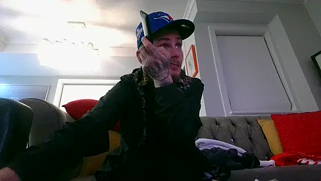 Snapshot of youngblondetwink chatting on February 4, 2026, 4:18 am youngblondetwink online show from February 4, 2026, 4:18 am