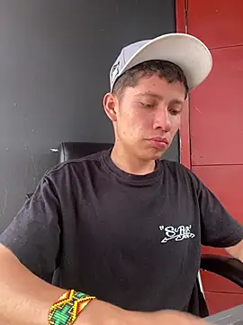 elfernh online show from April 26, 2026, 6:05 pm