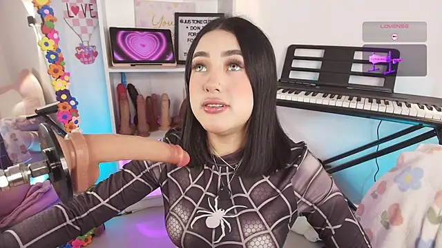 justonecute online show from March 20, 2026, 12:11 am