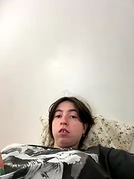 Snapshot of Rosea_Lune chatting on September 23, 2025, 12:28 am Rosea Lune online show from September 23, 2025, 12:28 am