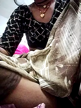 Snapshot of MISS-KAYA chatting on April 8, 2026, 9:38 pm MISS-KAYA online show from April 8, 2026, 9:38 pm