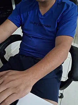 Carloskasado online show from November 3, 2025, 11:58 am