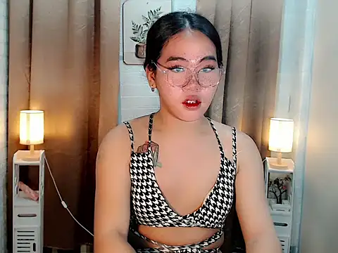 Snapshot of asian_slutt143 chatting on April 3, 2026, 7:37 am asian slutt143 online show from April 3, 2026, 7:37 am