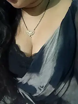 Snapshot of Anjali-bhabhi chatting on March 7, 2026, 7:52 pm Anjali-bhabhi online show from March 7, 2026, 7:52 pm