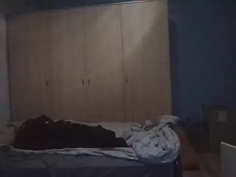 Snapshot of bdsmfreaks12 chatting on December 5, 2025, 5:33 pm bdsmfreaks12 online show from December 5, 2025, 5:33 pm