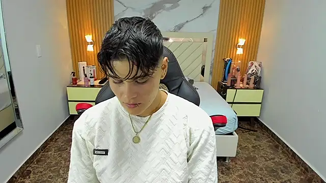 KAROLLJONES1 online show from October 23, 2025, 7:56 pm