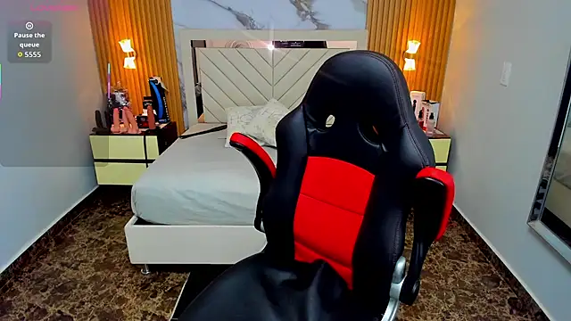 Snapshot of KAROLLJONES1 chatting on January 17, 2026, 8:01 pm KAROLLJONES1 online show from January 17, 2026, 8:01 pm