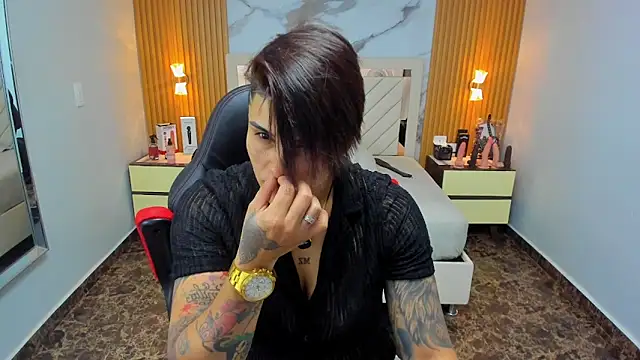 Snapshot of KAROLLJONES1 chatting on February 2, 2026, 7:35 pm KAROLLJONES1 online show from February 2, 2026, 7:35 pm