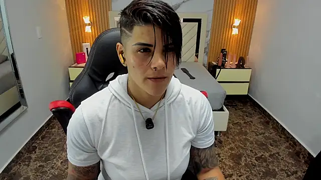 Snapshot of KAROLLJONES1 chatting on February 11, 2026, 7:36 pm KAROLLJONES1 online show from February 11, 2026, 7:36 pm