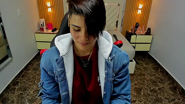 Snapshot of KAROLLJONES1 chatting on February 6, 2026, 7:21 pm KAROLLJONES1 online show from February 6, 2026, 7:21 pm