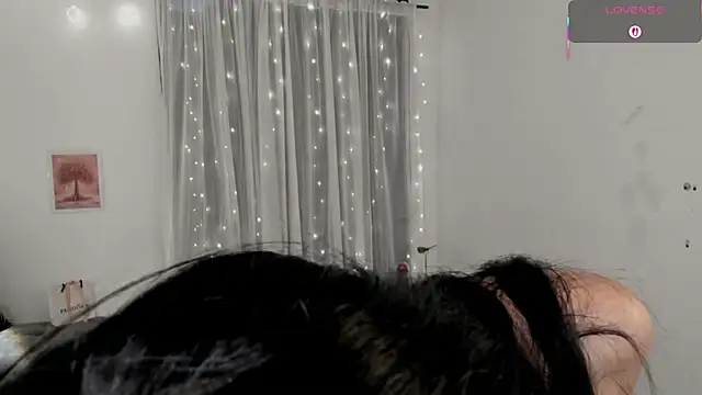 Miss Charlottet online show from November 20, 2025, 8:09 pm