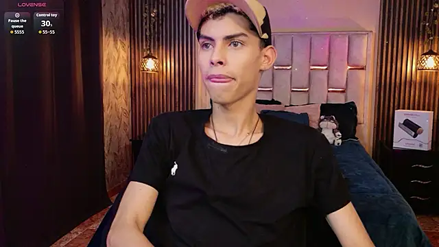 Room 69x online show from April 11, 2026, 8:12 pm