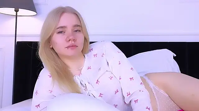 Snapshot of ANNABELLE_LU chatting on October 15, 2025, 2:21 am ANNABELLE LU online show from October 15, 2025, 2:21 am