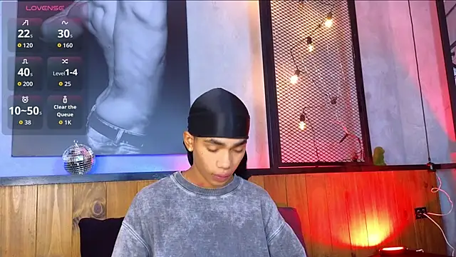 AlanCutee online show from February 21, 2026, 11:56 am