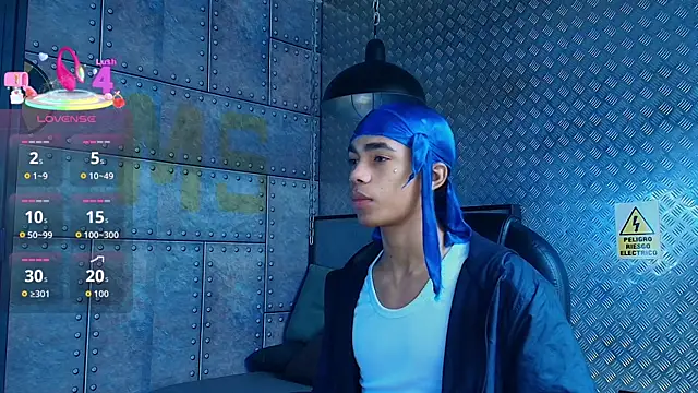 AlanCutee online show from October 25, 2025, 1:01 pm