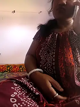 Cute-Swewty online show from February 13, 2026, 6:57 am