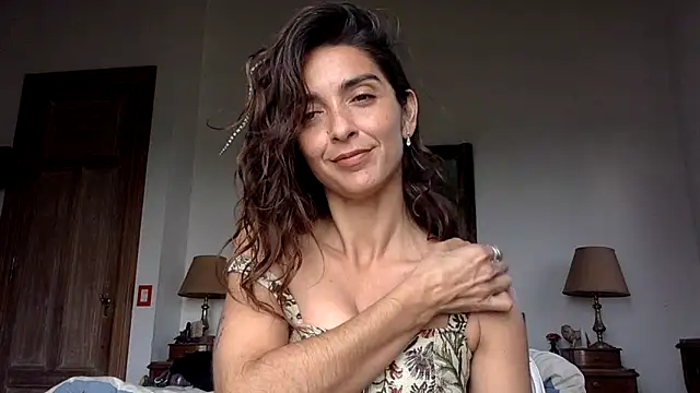 Snapshot of venuslibre chatting on June 1, 2026, 1:44 pm venuslibre online show from June 1, 2026, 1:44 pm