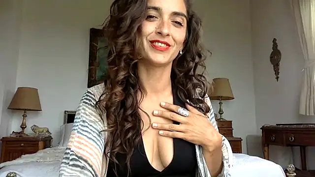 venuslibre online show from November 28, 2025, 9:04 pm