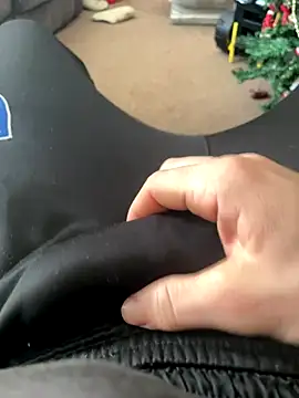 bigdicklad online show from December 20, 2025, 11:35 am