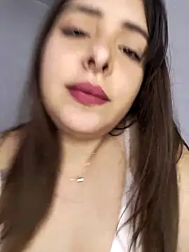 Nahomy cm online show from September 10, 2025, 10:09 pm