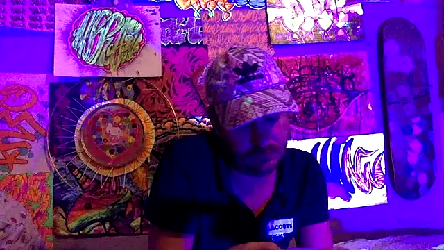 3615-ULLA online show from April 15, 2026, 7:58 pm