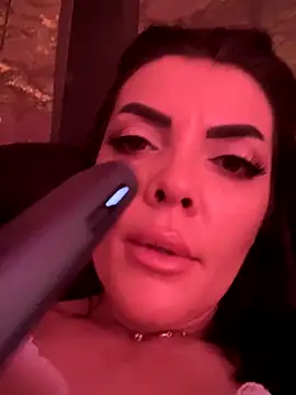 LeaRos online show from September 29, 2025, 12:22 pm