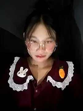 saronla 03 online show from September 12, 2025, 2:39 pm