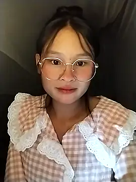 saronla 03 online show from September 10, 2025, 3:44 pm