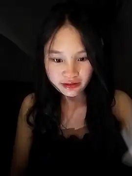 saronla 03 online show from September 14, 2025, 3:12 pm