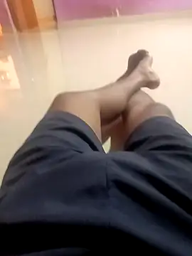 newboygoa online show from September 8, 2025, 2:27 pm