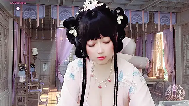 LuckyCute-Tutu online show from April 15, 2026, 2:21 pm