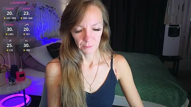 Jesica mooon online show from November 15, 2025, 1:31 am