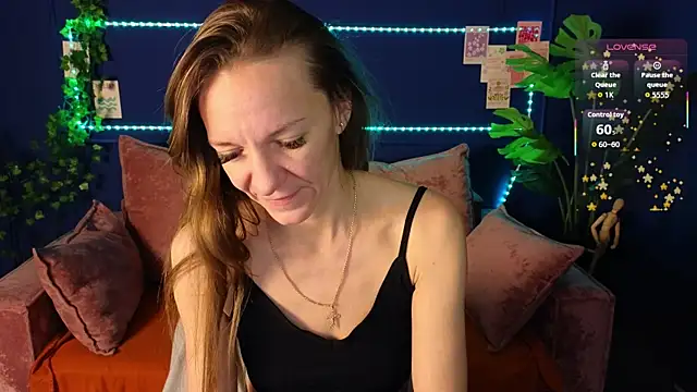 Jesica mooon online show from January 15, 2026, 1:42 am