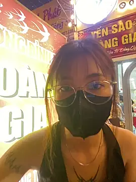   BabyShowPublic   online show from February 4, 2026, 12:11 pm